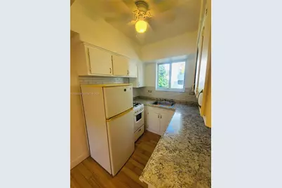 220 Collins Ave #8B, Miami Beach, FL 33139 - Photo 5