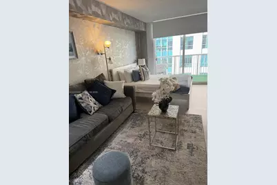 1200 Brickell Bay Dr #1610, Miami, FL 33131 - Photo 5