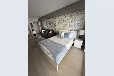 1200 Brickell Bay Dr #1610, Miami, FL 33131 - Photo 9