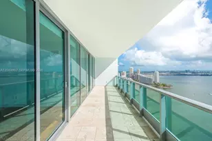 1331 Brickell Bay Dr, Miami, FL 33131 - Photo 3