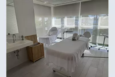 400 Alton Rd #901, Miami Beach, FL 33139 - Photo 21