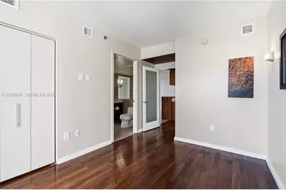 50 Biscayne Blvd #902, Miami, FL 33132 - Photo 35