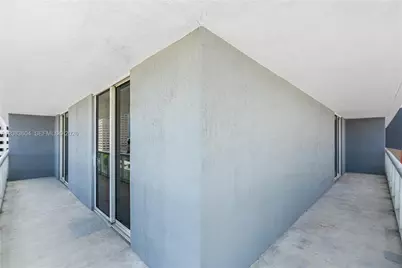 50 Biscayne Blvd #902, Miami, FL 33132 - Photo 41