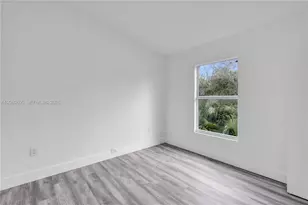 763 NW 80th St, Miami, FL 33150 - Photo 19