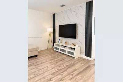 3393 W 105th Ter, Hialeah, FL 33018 - Photo 7
