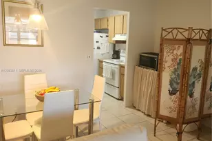 10004 Twin Lakes Dr, Coral Springs, FL 33071 - Photo 9