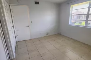 10004 Twin Lakes Dr, Coral Springs, FL 33071 - Photo 13