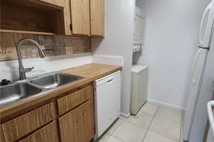 10004 Twin Lakes Dr, Coral Springs, FL 33071 - Photo 31