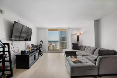 1200 Brickell Bay Dr #4121, Miami, FL 33131 - Photo 11