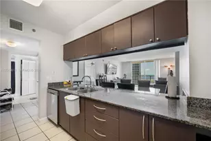 1200 Brickell Bay Dr, Miami, FL 33131 - Photo 7