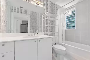 60 SW 13th St, Miami, FL 33130 - Photo 21