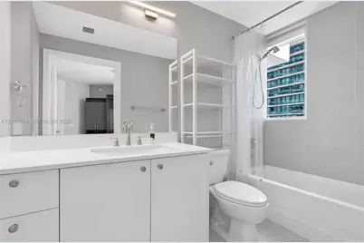60 SW 13th St #3800, Miami, FL 33130 - Photo 21