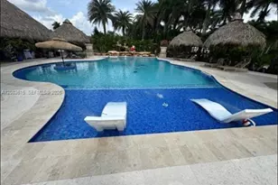19381 SW 196th St, Miami, FL 33187 - Photo 53