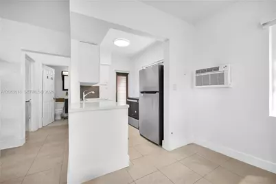 1195 Marseille Dr #5, Miami Beach, FL 33141 - Photo 5