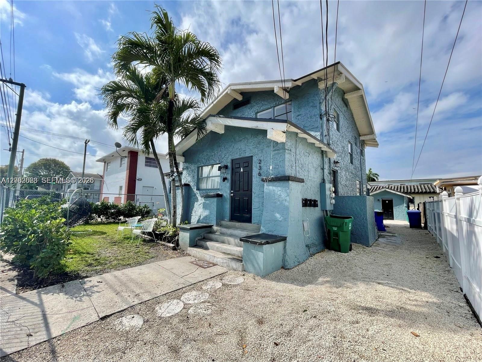 236 SW 10th Ave #B - 236 SW 10th Ave #B, Miami, FL 33130 Luxury Property | Jose Angel Pina