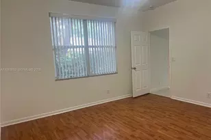 9040 NW 54th St, Sunrise, FL 33351 - Photo 9
