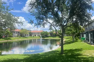 9040 NW 54th St, Sunrise, FL 33351 - Photo 15