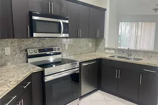 9040 NW 54th St, Sunrise, FL 33351 - Photo 3