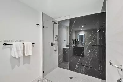 4220 Laguna St #403, Coral Gables, FL 33146 - Photo 5