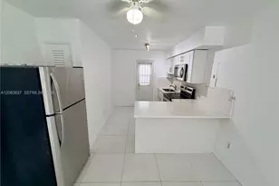 1057 SW 7th St, Miami, FL 33130 - Photo 3