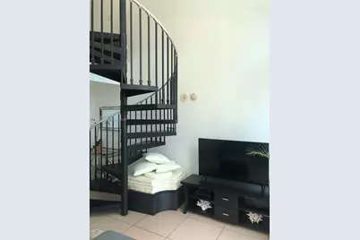300 S Biscayne Blvd #L-608, Miami, FL 33131 - Photo 5