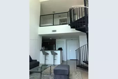 300 S Biscayne Blvd #L-608, Miami, FL 33131 - Photo 3