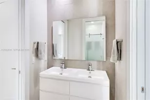 137 W Shore Dr, Miami, FL 33133 - Photo 21