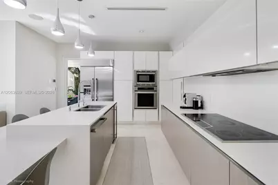 137 W Shore Dr, Miami, FL 33133 - Photo 17