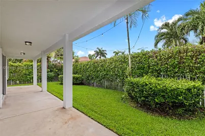 776 Lavender Cir #0, Weston, FL 33327 - Photo 31