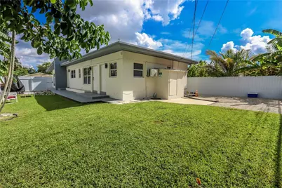 1236 NE 109th St #2, Miami, FL 33161 - Photo 25