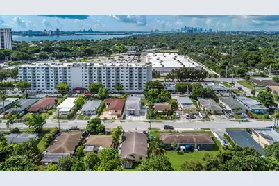 1236 NE 109th St #2, Miami, FL 33161 - Photo 31