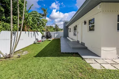 1236 NE 109th St #2, Miami, FL 33161 - Photo 21