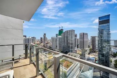 88 SW 7th St #3203, Miami, FL 33130 - Photo 11