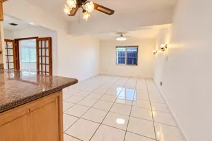 911 NW 30th Pl, Miami, FL 33125 - Photo 11