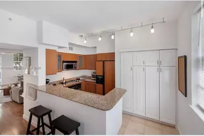 2069 S Ocean Dr #TH8, Hallandale Beach, FL 33009 - Photo 9