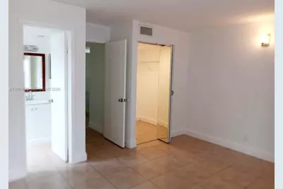 3410 Foxcroft Rd #101, Miramar, FL 33025 - Photo 7