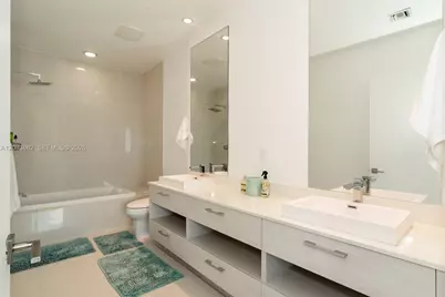 55 SW 9th St #4206, Miami, FL 33130 - Photo 19