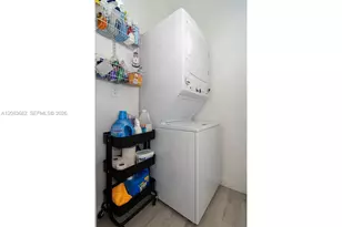 55 SW 9th St, Miami, FL 33130 - Photo 31