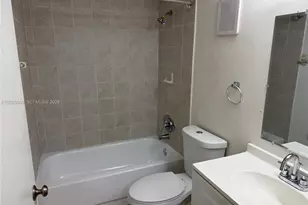10875 SW 112th Ave, Miami, FL 33176 - Photo 15