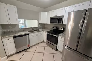 10875 SW 112th Ave, Miami, FL 33176 - Photo 9