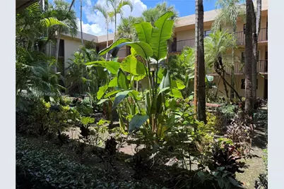 10875 SW 112th Ave #202, Miami, FL 33176 - Photo 3