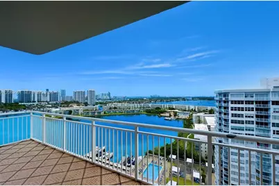 18071 Biscayne Blvd #PH03 & PH04, Aventura, FL 33160 - Photo 1