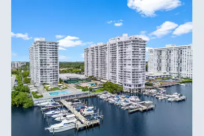 18071 Biscayne Blvd #PH03 & PH04, Aventura, FL 33160 - Photo 11