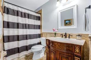 1387 SW 181st Ave, Pembroke Pines, FL 33029 - Photo 17