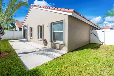 1387 SW 181st Ave, Pembroke Pines, FL 33029 - Photo 29