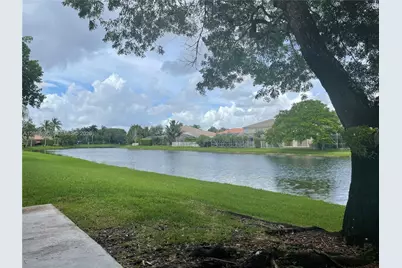 16242 Emerald Cove Rd #16242, Weston, FL 33331 - Photo 11