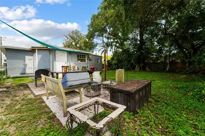 1136 NE 167th St #A, North Miami Beach, FL 33162 - Photo 19