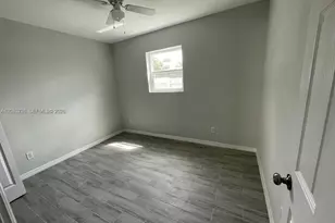 3921 SW 31st Dr, West Park, FL 33023 - Photo 9