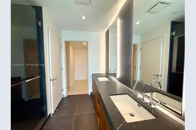 1400 Biscayne Blvd #1602, Miami, FL 33132 - Photo 13