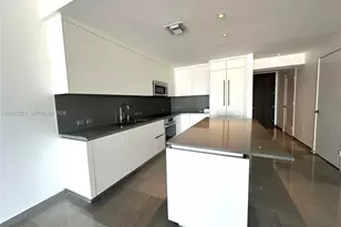 88 SW 7th St, Miami, FL 33130 - Photo 9